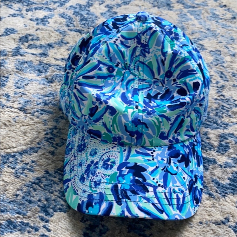 Lilly pulitzer hat nwt never been worn